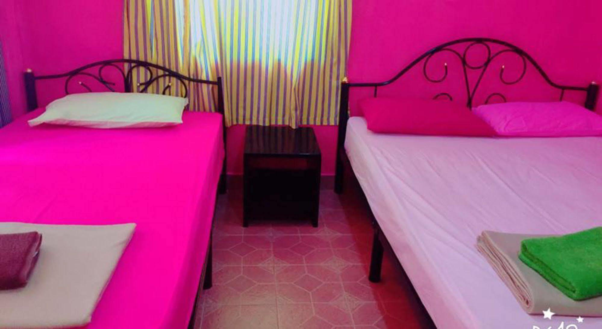 Bamboozle Hostel Haad Rin Eksteriør billede